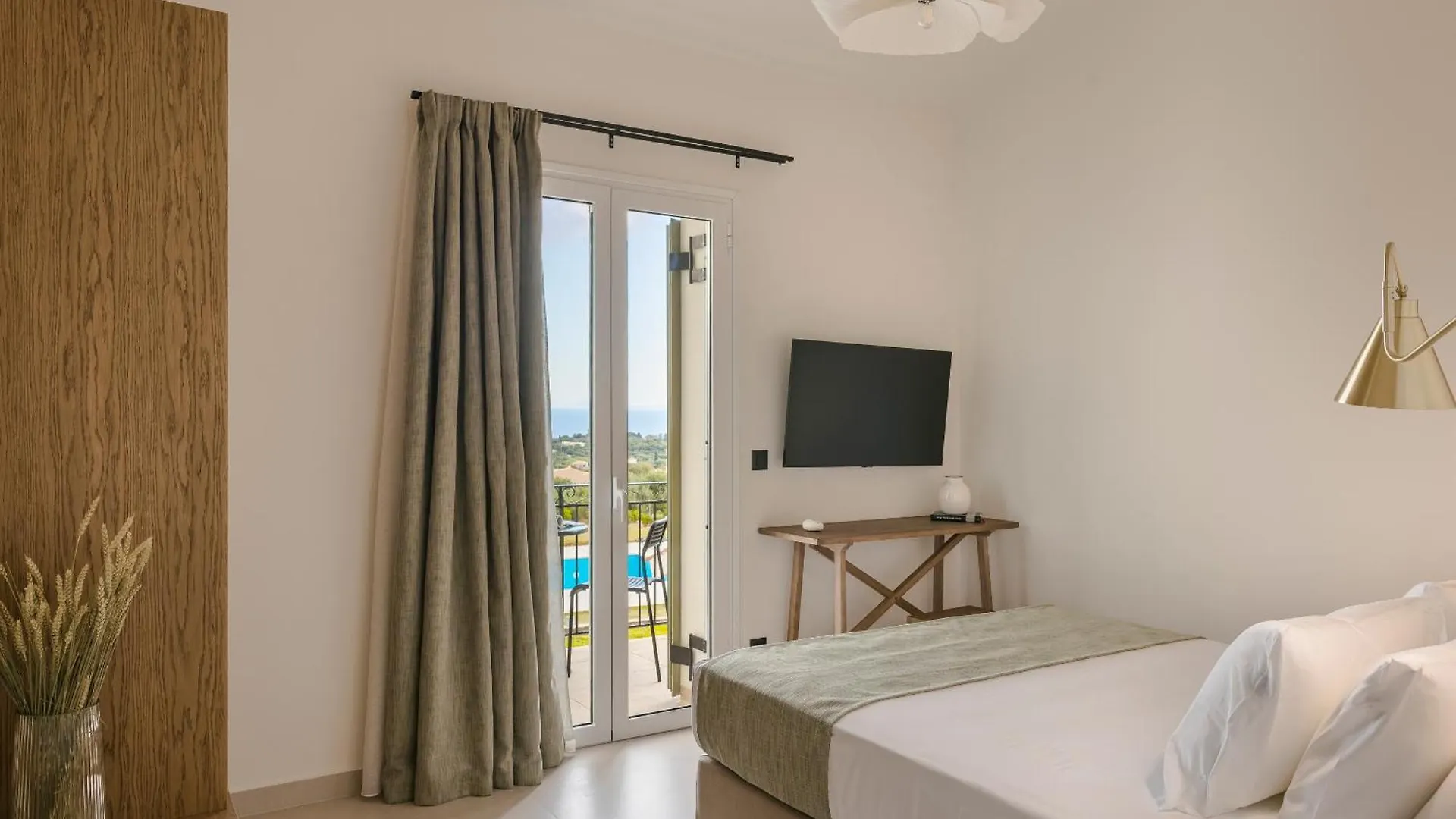 Rodi Studios Aparthotel Karavadhos Karavados