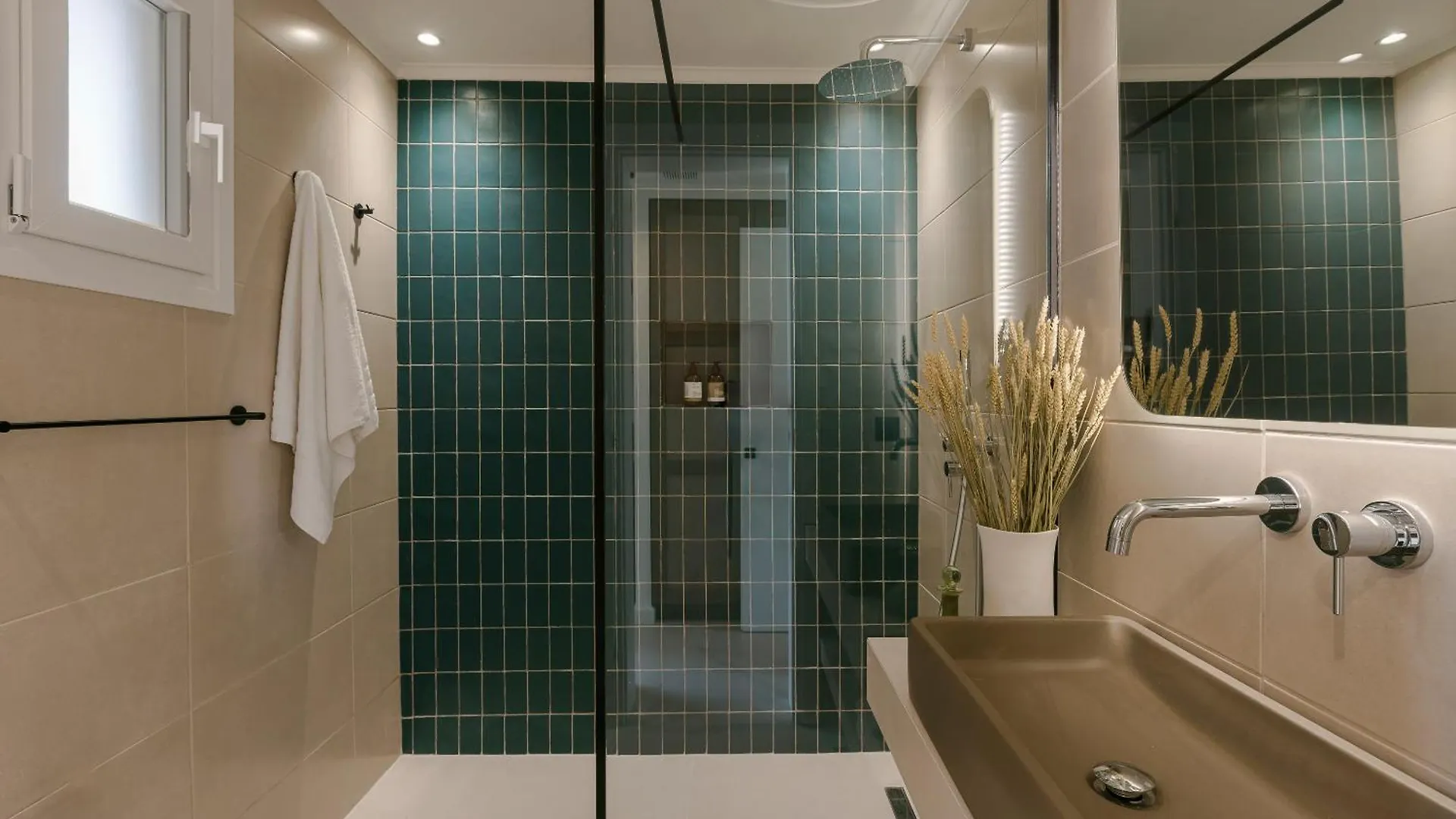 **  Rodi Studios Aparthotel Karavadhos Greece