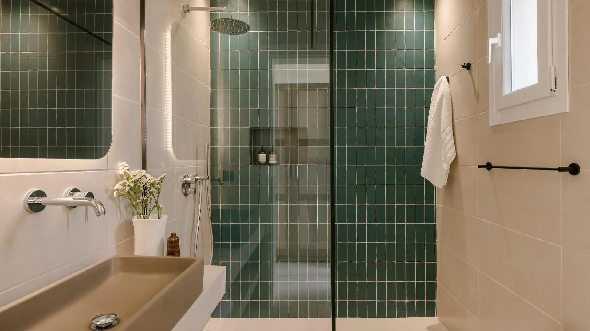 Rodi Studios Aparthotel Karavadhos Karavados