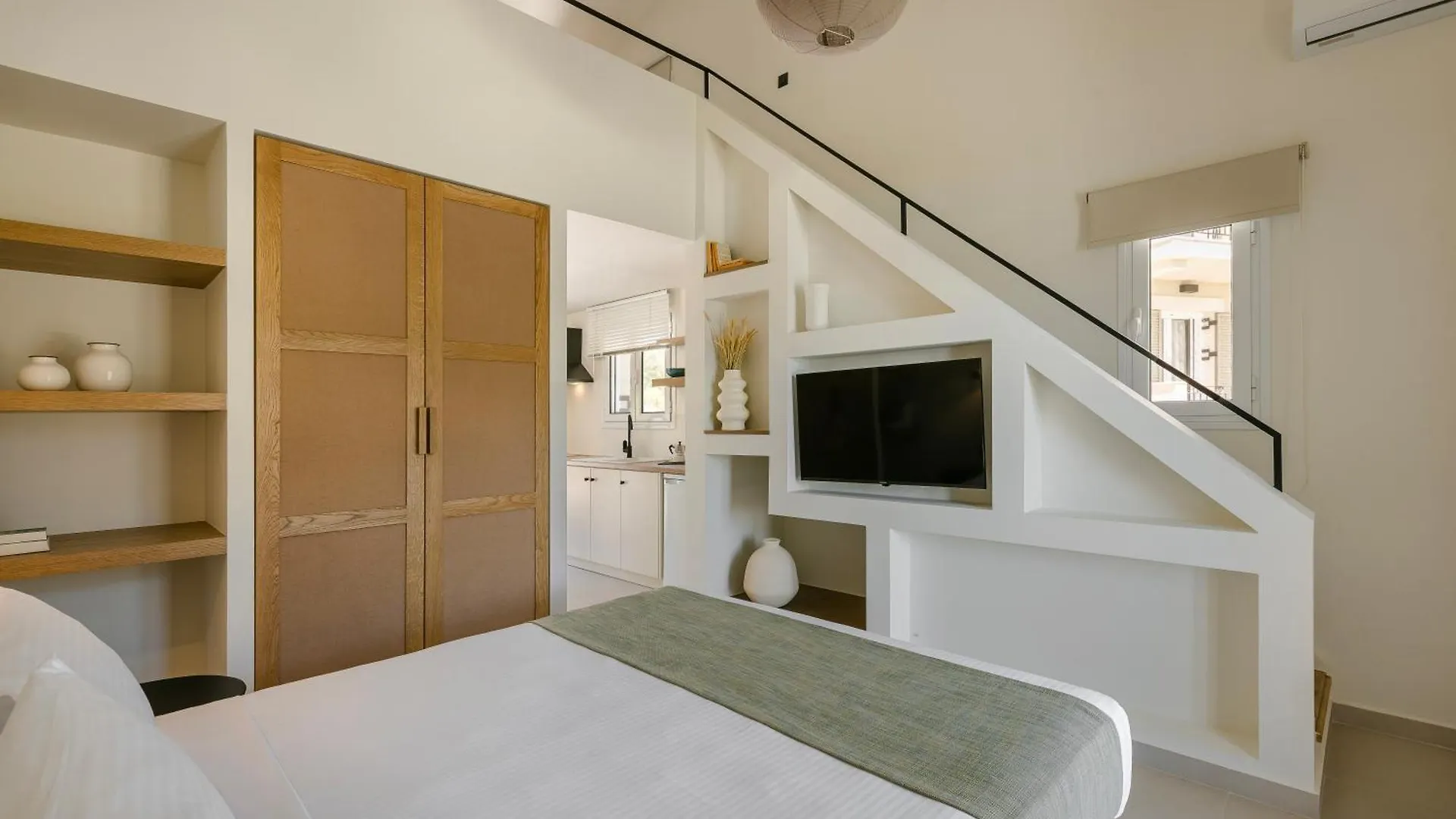 ** Apart Otel Rodi Studios Karavádhos Yunanistan