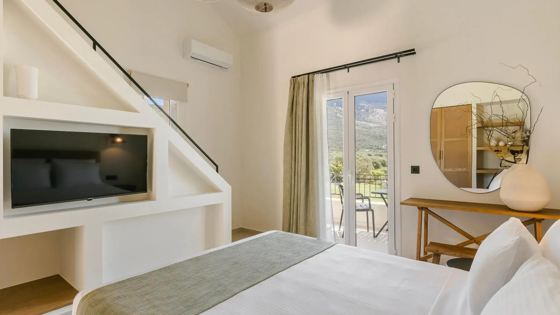 ** Apart Otel Rodi Studios Karavádhos Yunanistan