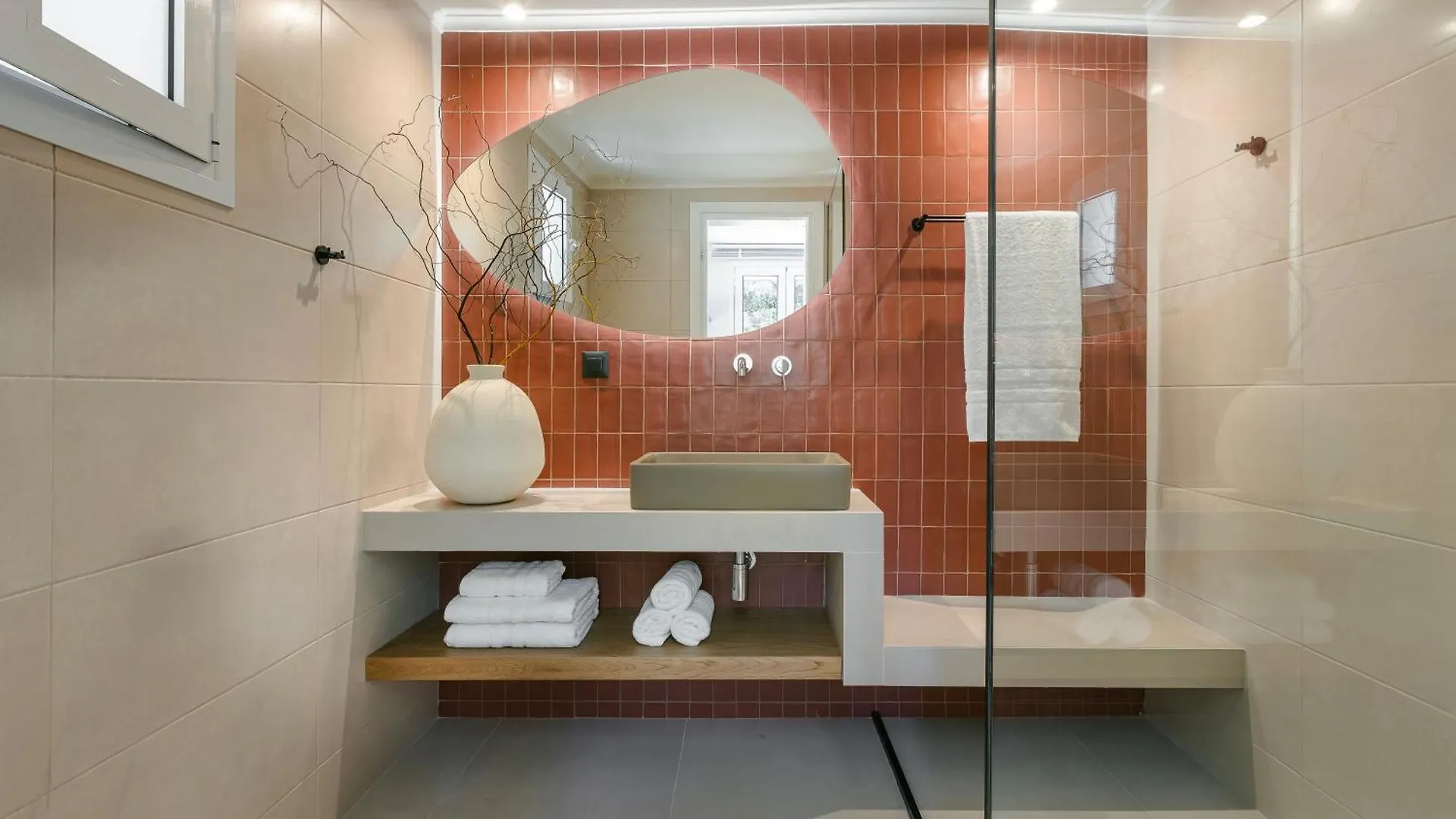** Apart Otel Rodi Studios Karavádhos Yunanistan
