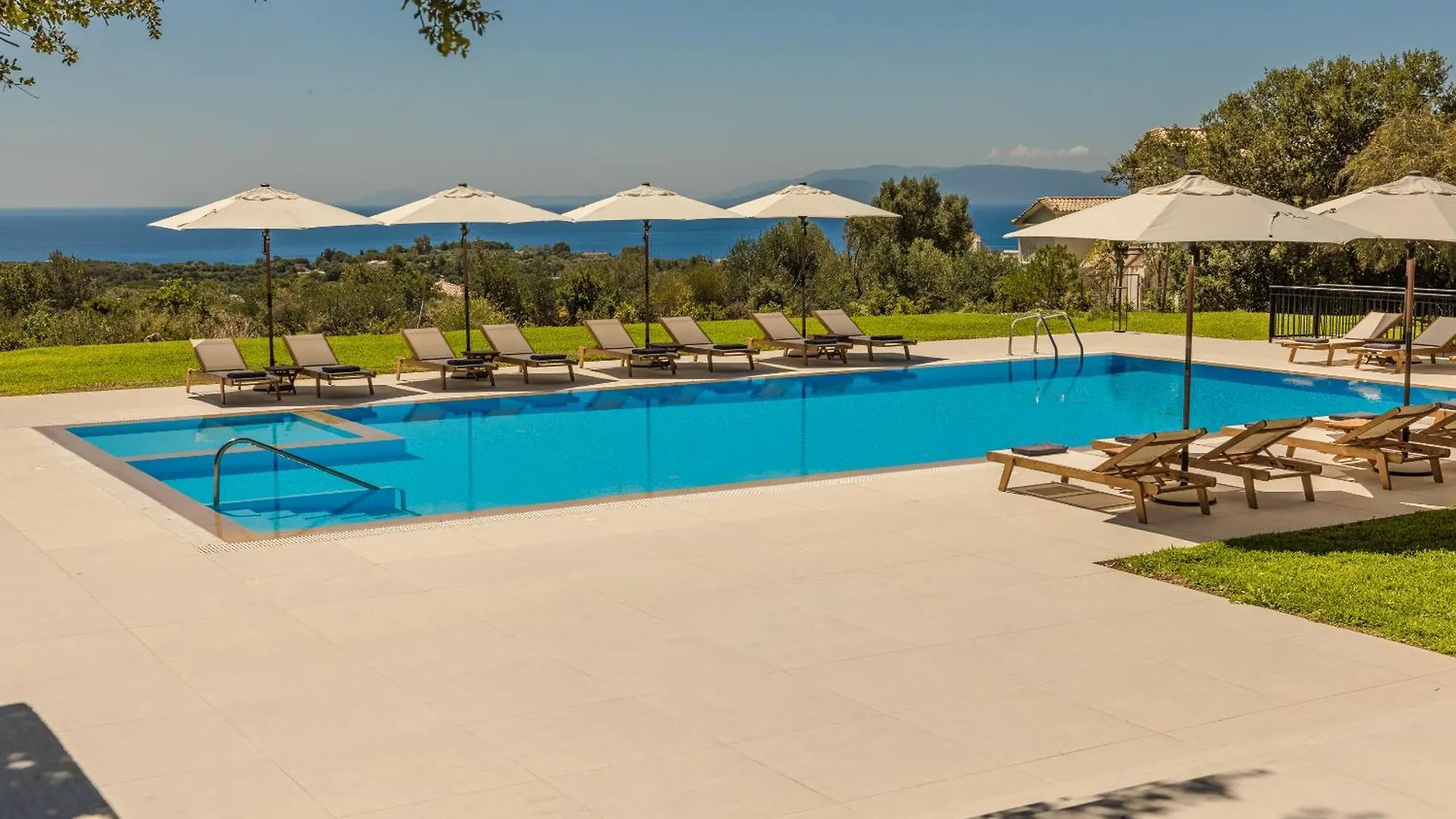 Rodi Studios Aparthotel Karavadhos 2*, Karavados Greece